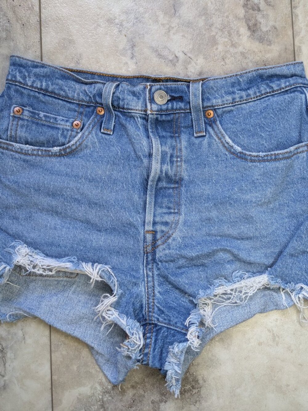 Levis 501 Denim Shorts (size 27)